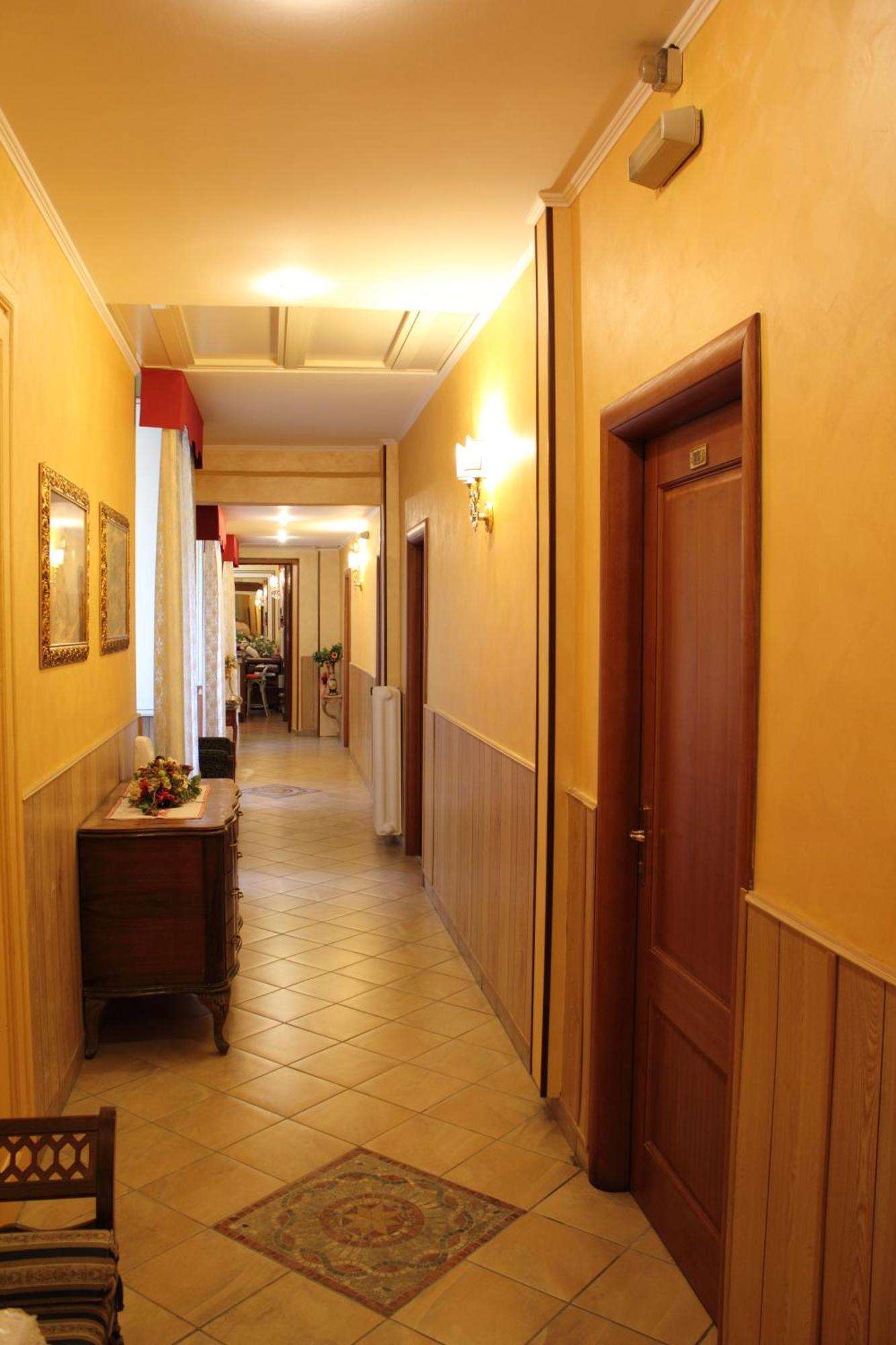 Hotel Giugiu Roma Itália 